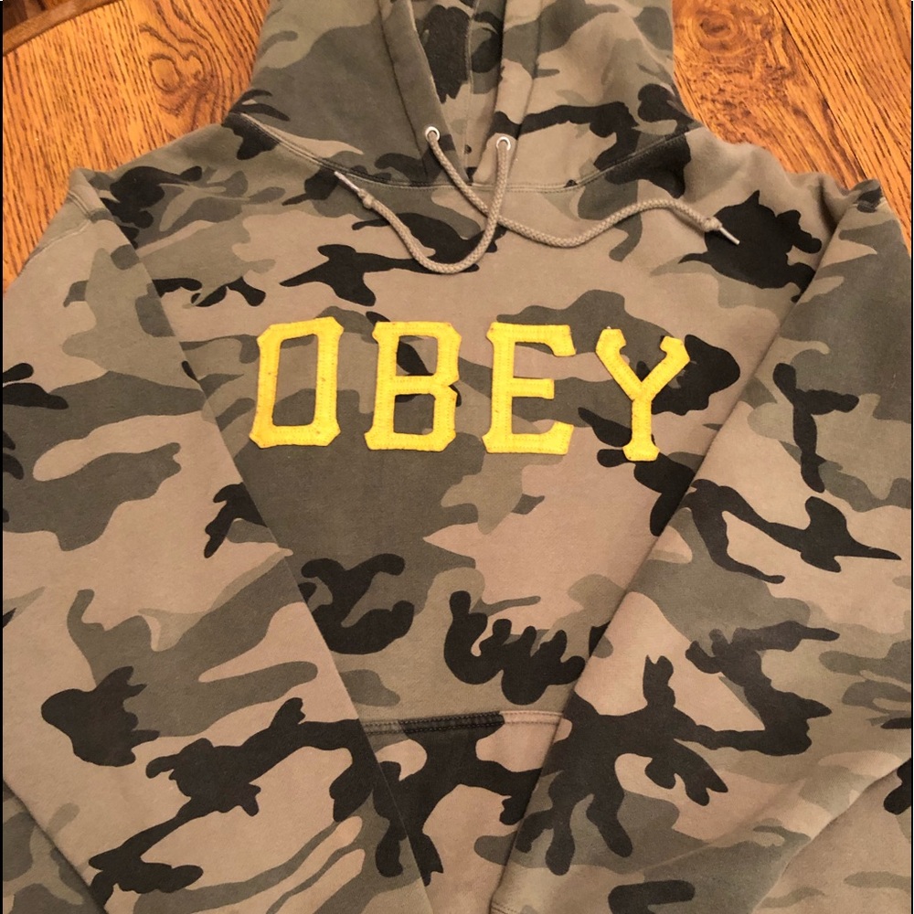 Obey camouflage hoodie sweatshirt XL